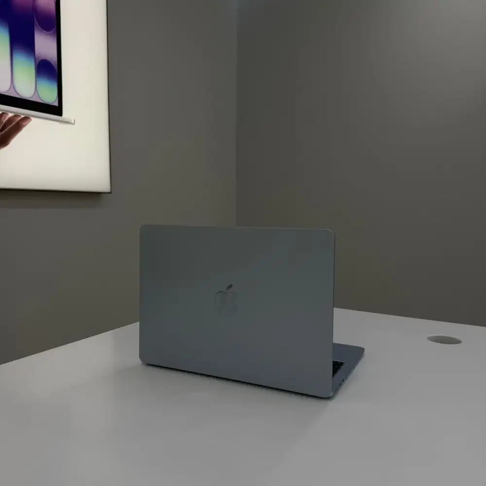 CICILAN MACBOOK AIR M5