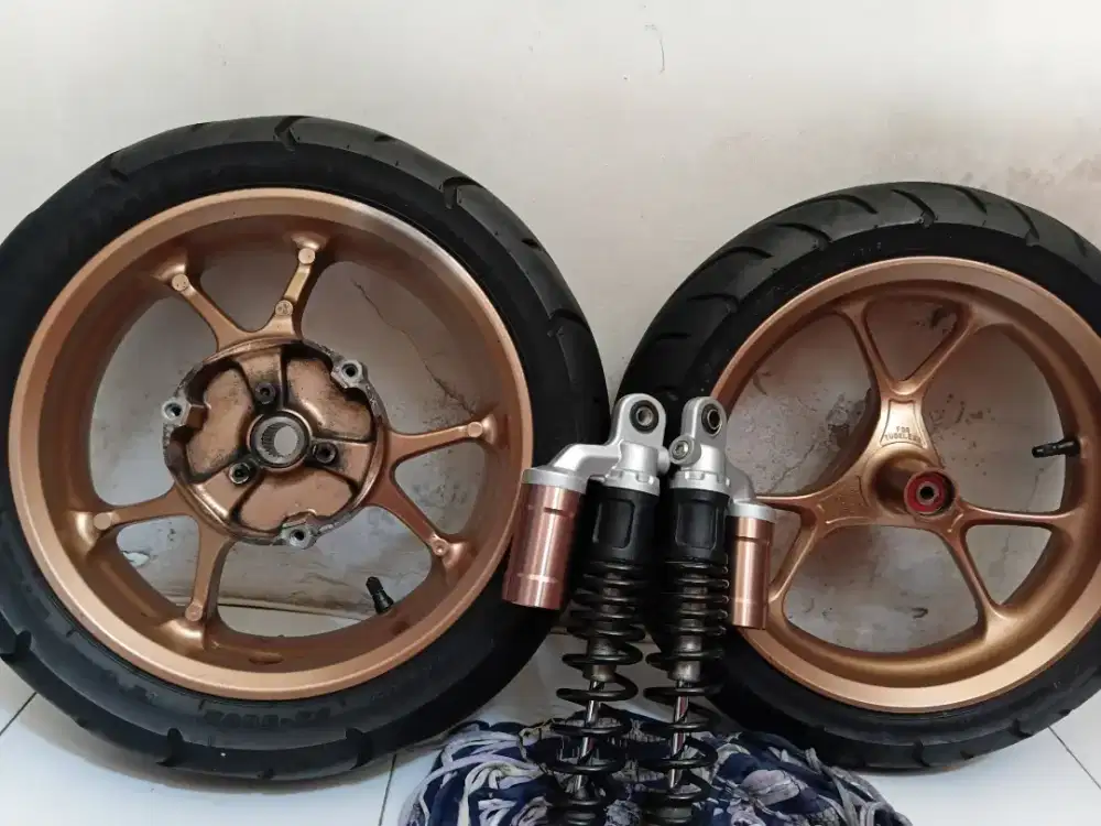 Velg + shockbreaker nmax new