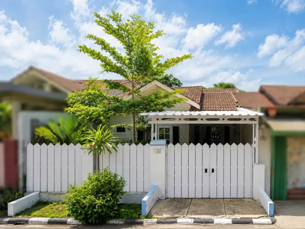 Rumah American Classic, Di antara BSD - Bintaro , Super Strategis. Hanya 10 menit ke Sta Sudimara atau Tol BSD