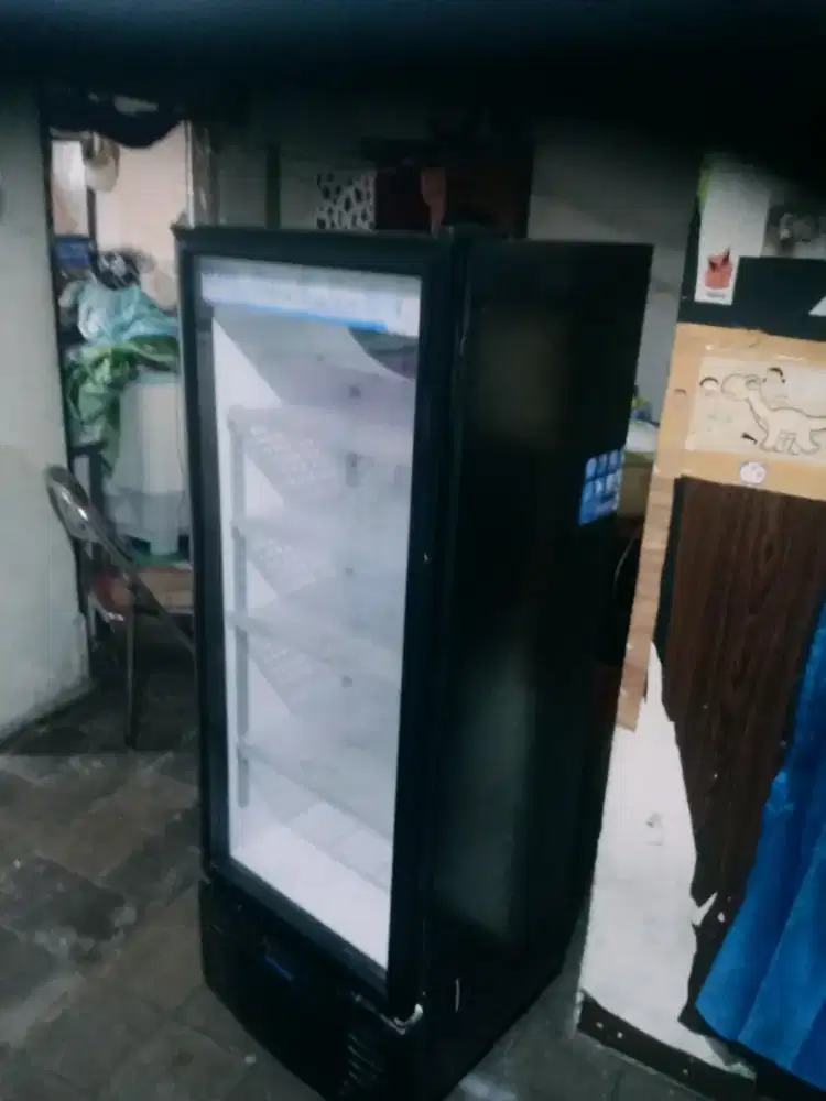 Jual showcase merk STEKO Empat tahap mesin ori dingin merata diantar