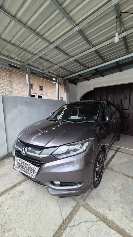 Honda HR-V 1.8 Prestige 2017 (Jual Cash / Pelunasan Leasing)
