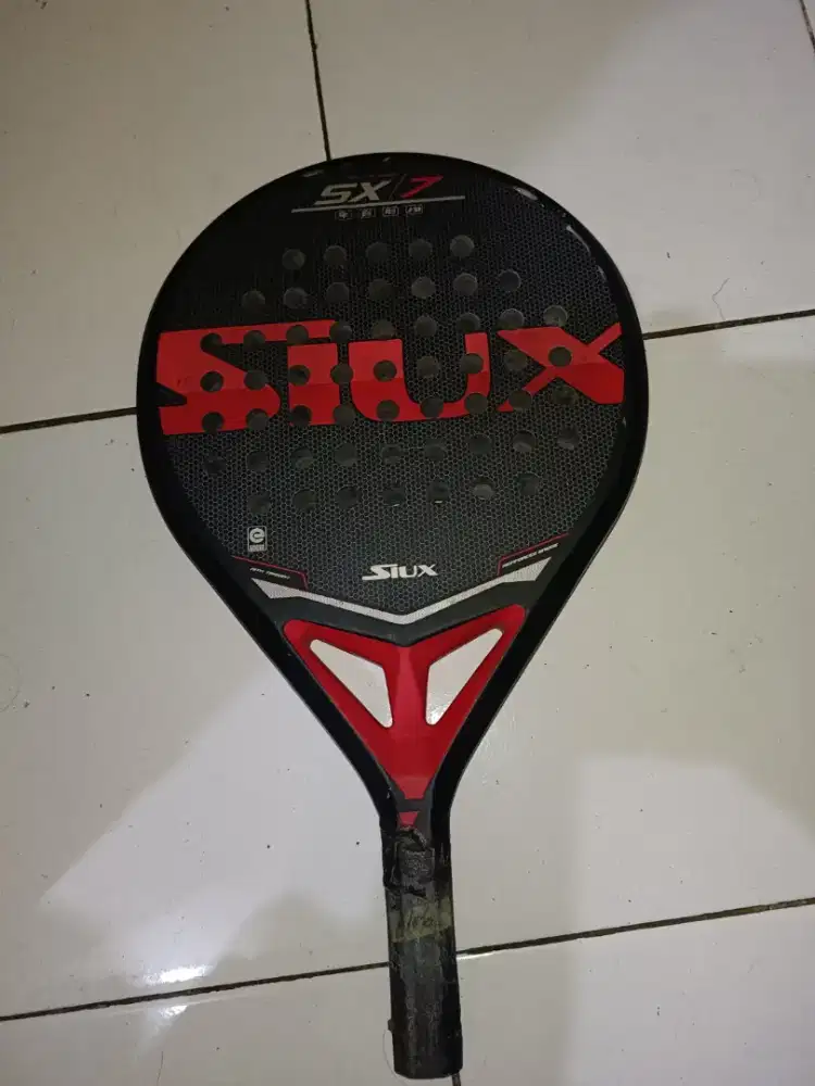Dijual Raket Padel SIUX Bahan Repair