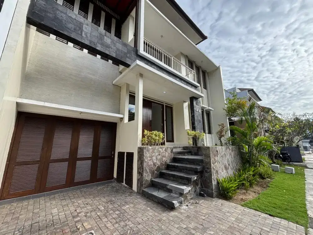 SPACIOUS 4BEDROOM HOUSE IN HARVESTLAND KUTA