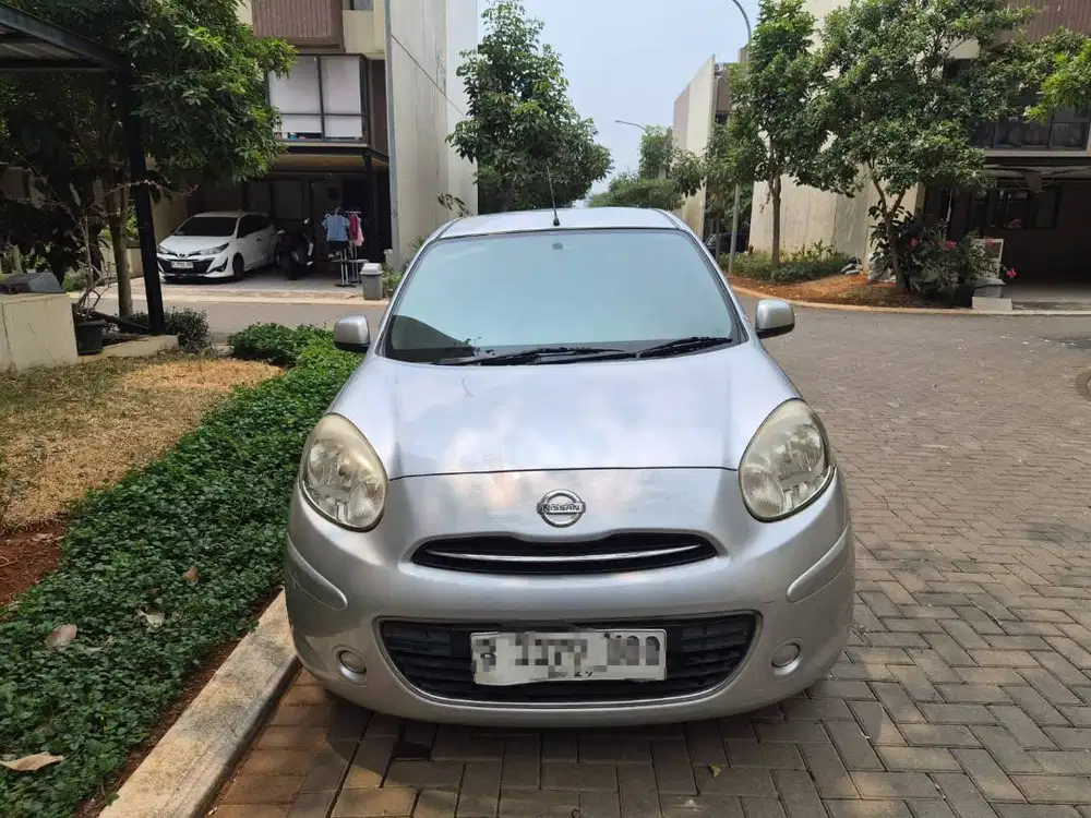 [DIJUAL]: Nissan March 1.2 AT 2012 - Kondisi Istimewa Siap Pakai!