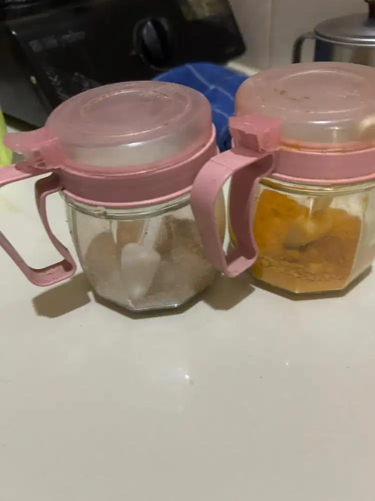 Wadah bumbu dapur
