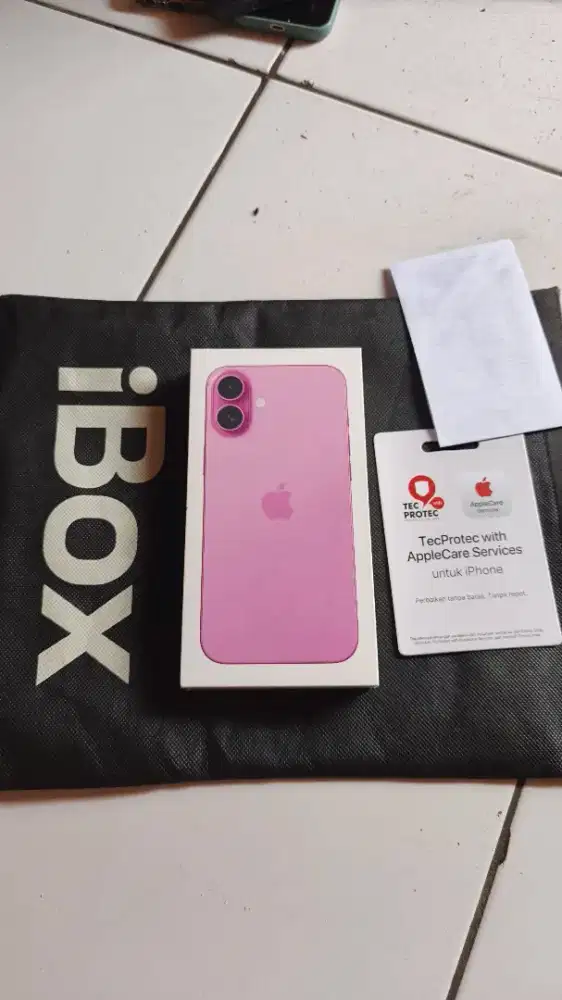 iPhone  16 plus 128