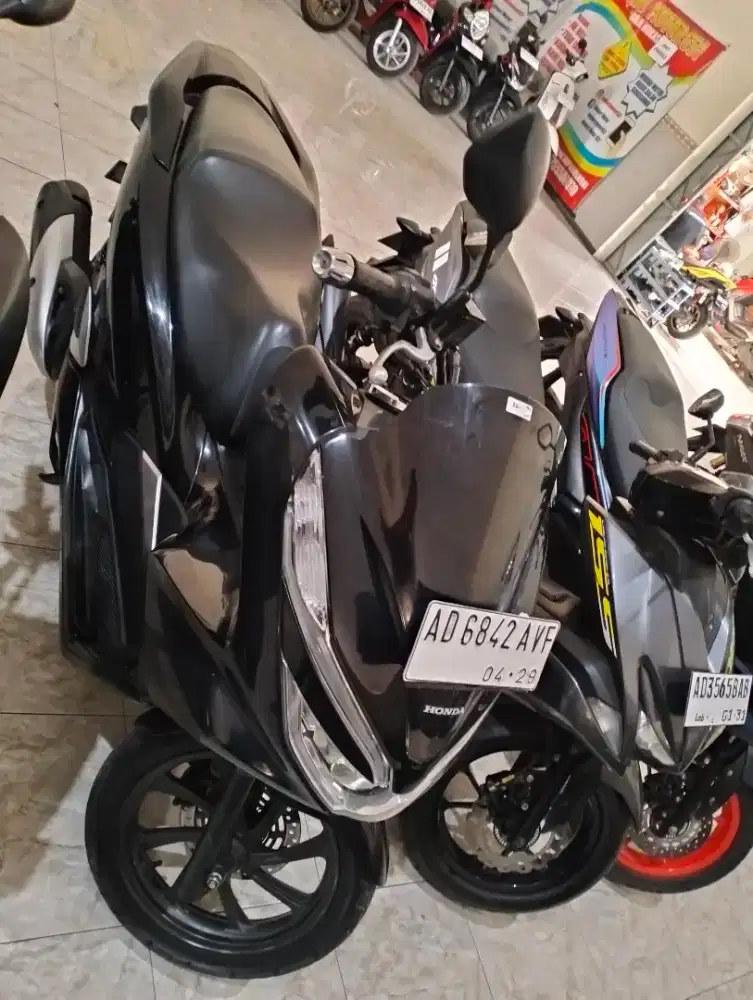 Honda PCX 150 ABS murah dan berkualitas