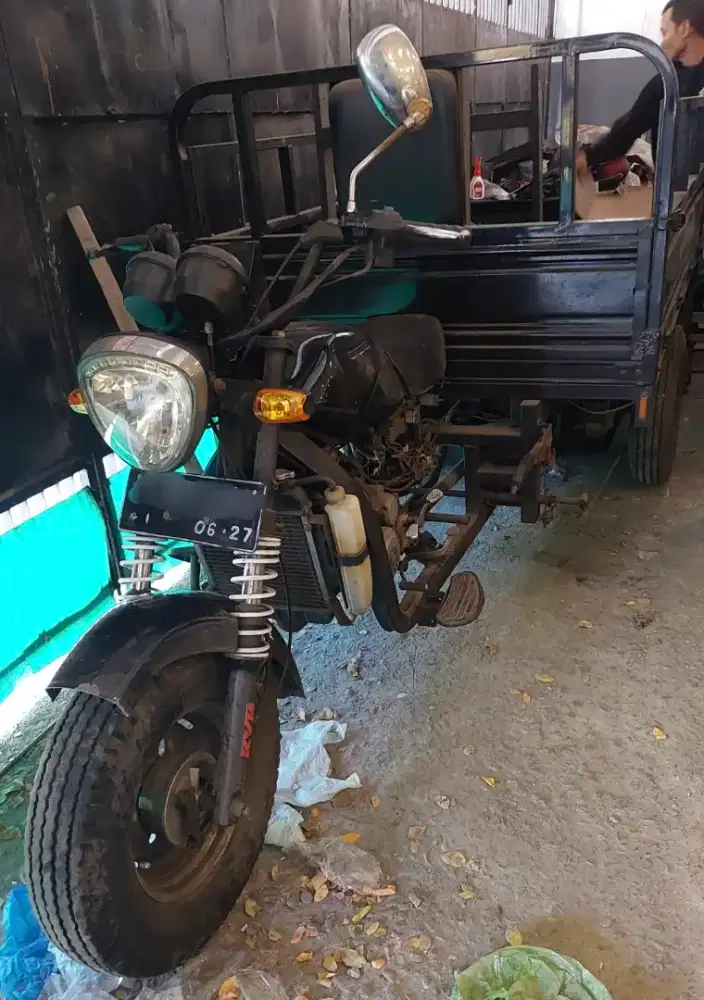 Dijual cepat motor Kaisar roda tiga terawat