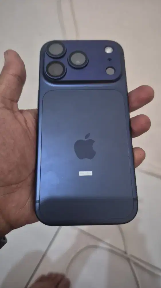 Jual aja dari pada ga ke pake iphoen 17 pro
