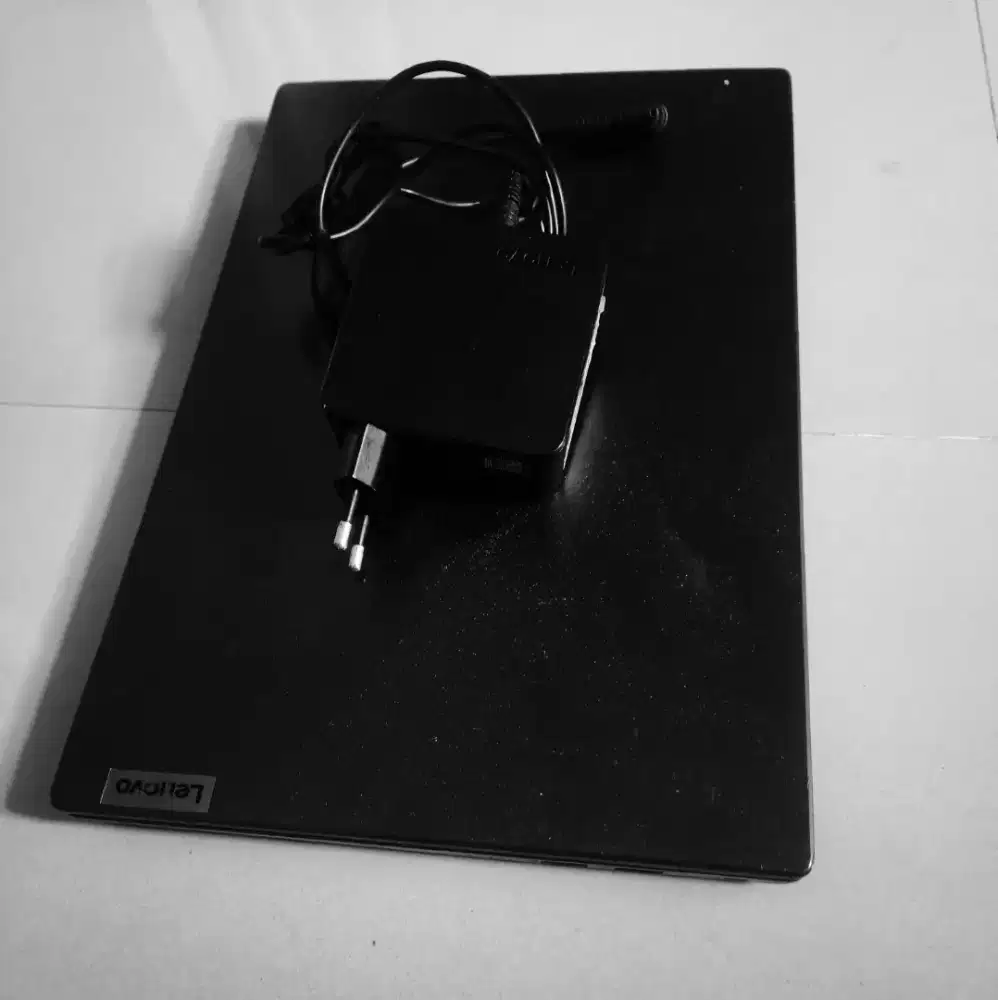 LAPTOP LENOVO V14 G2 ITL Core i3 - SIAP PAKAI - MURAH - NORMAL
