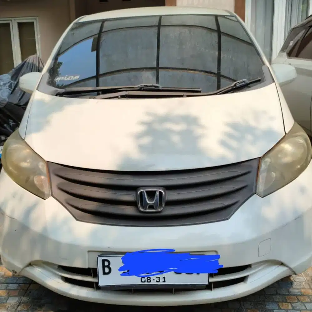 JUAL CEPAT Honda Freed 2011