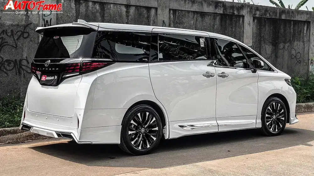 KM4RB Toyota All New Alphard 2.5 G CVT CKD NIK 2024 White On Black