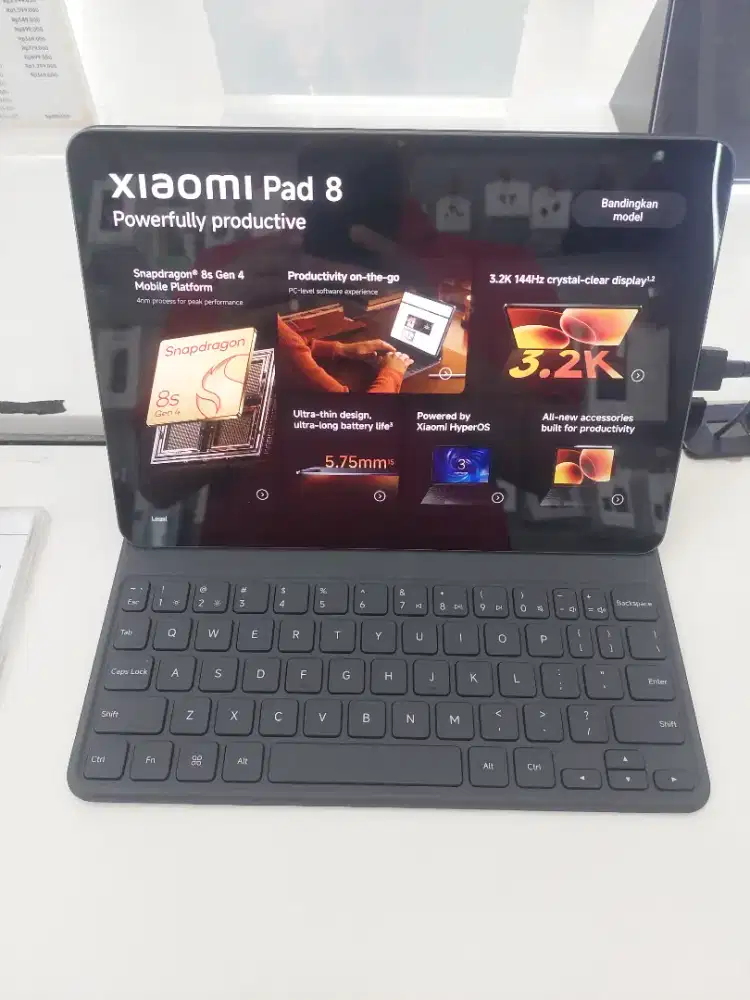 Xiaomi Pad 8 with Keyboard 8/256 GB