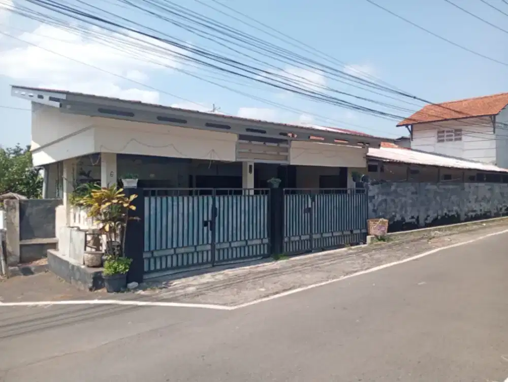 RUMAH DAN KOST SRONDOL BELAKANG ADA SETIABUDI BANYUMANIK