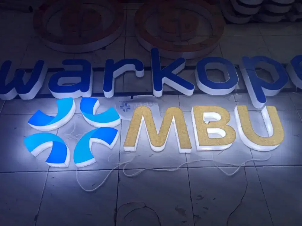 Papan nama toko atau kantor indor dan outdor