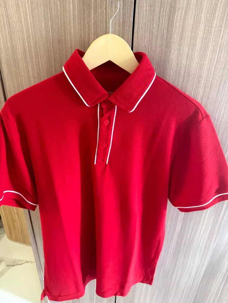 Kaos Polo Kasual Merah (Piping Putih)