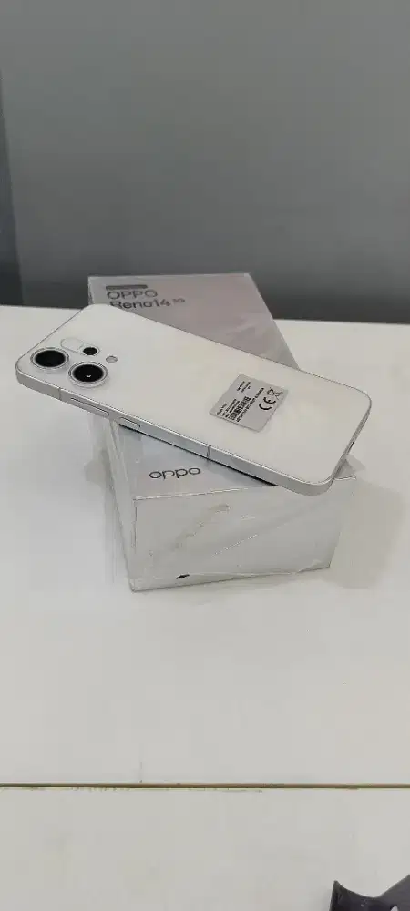 oppo reno 14 5G 12/256,like new,belum pernah bongkar,no minus
