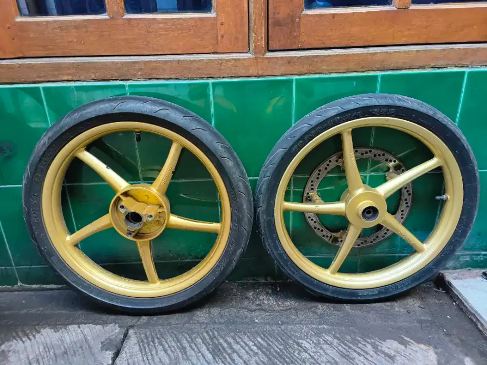 Velg copy RCB merk Rossi pemakaian 1bulan