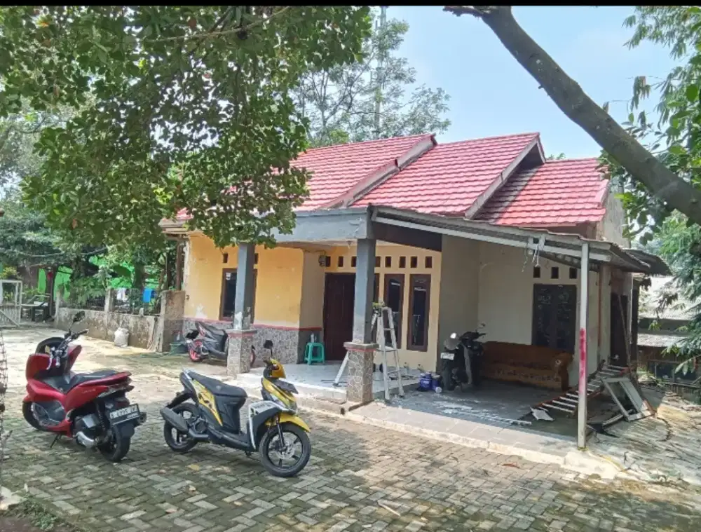 Jual 2 Rumah dan Tanah Sekaligus kontrakan