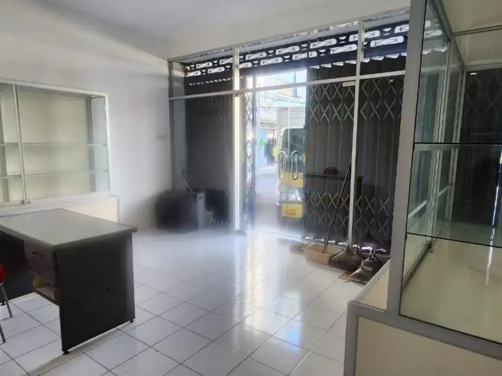 Dijual Ruko Klampis Megah Strategis Parkir Luas Ruangan Losss Surabaya Timur