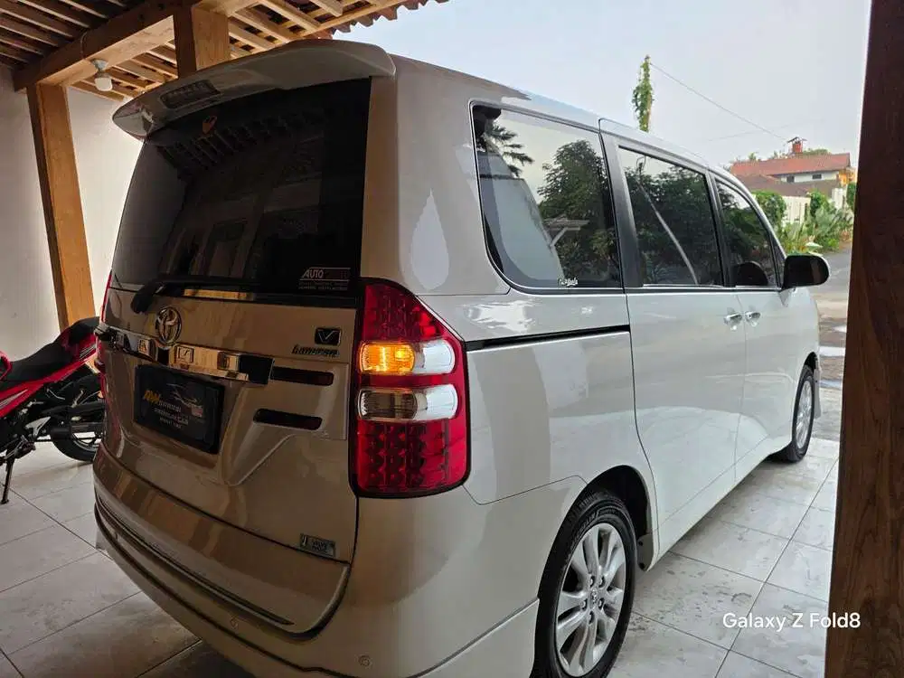 KM 20 Ribu, Toyota Nav1 V Limited 2014 Antik Seperti Baru
