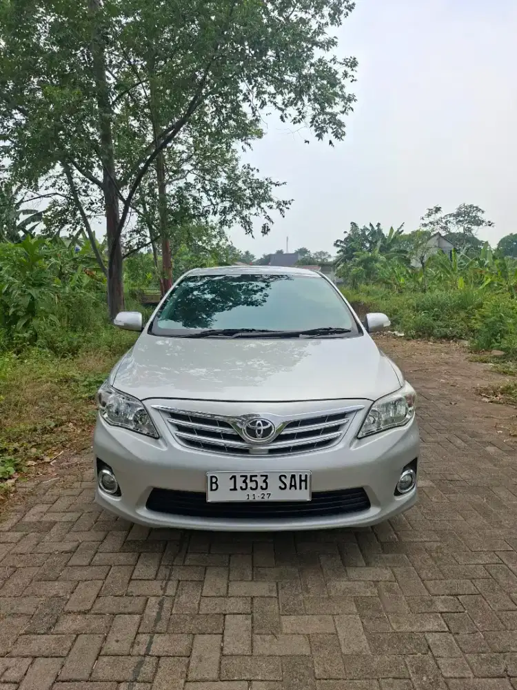 Corolla altis 2012