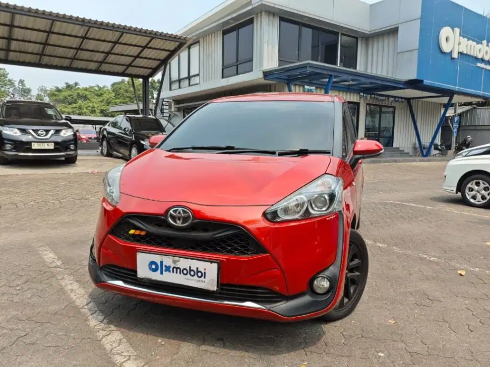 Pajak Panjang - Toyota Sienta 1.5 V Bensin-AT 2021