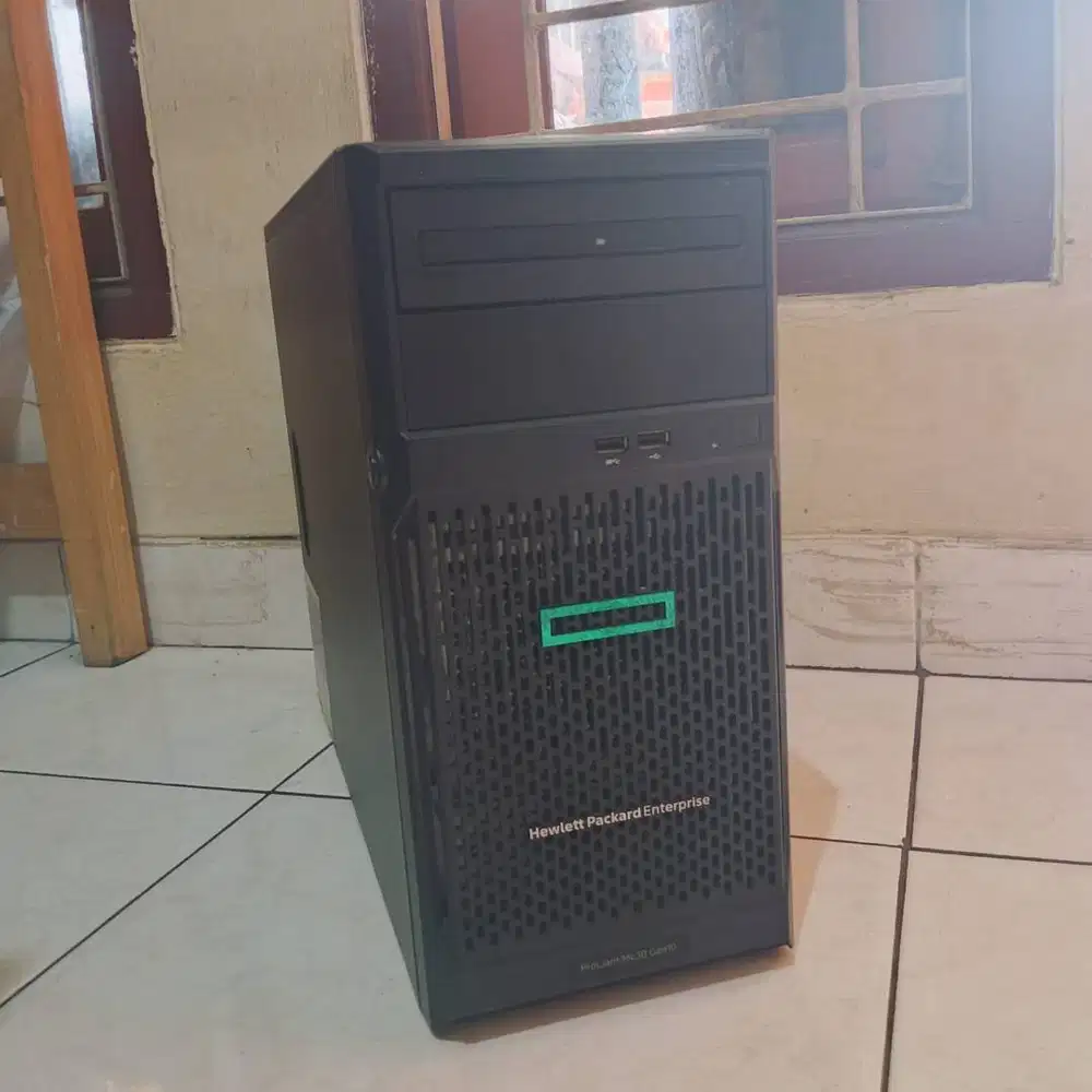 Server HPE  Intel Xeon E-2124 Ram 8 GB HDD 1 TB