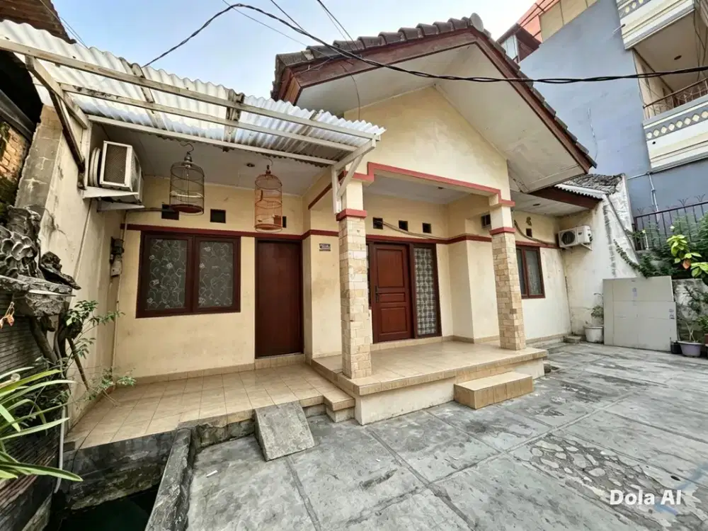 DIJUAL RUMAH SETIABUDI JAKARTA SELATAN, LOKASI SUPER STRATEGIS DEKAT SUDIRMAN!