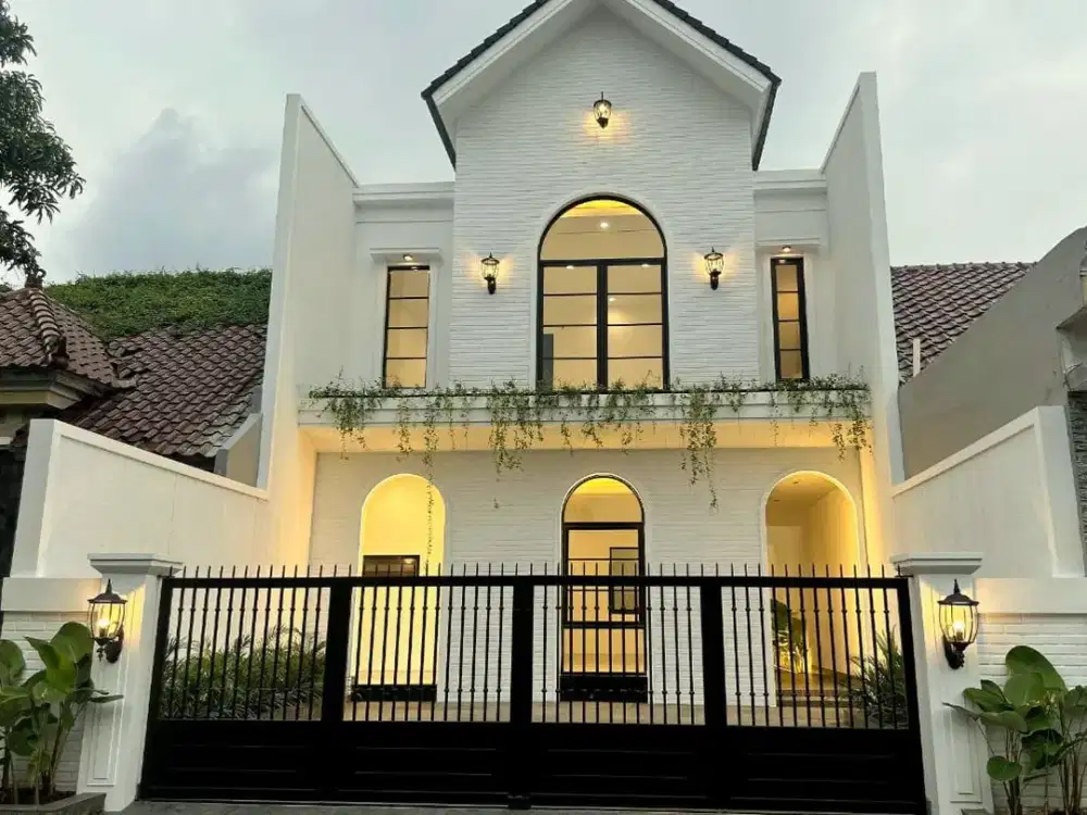 Dijual Rumah Baru Gress Model American di Purimas Surabaya Timur