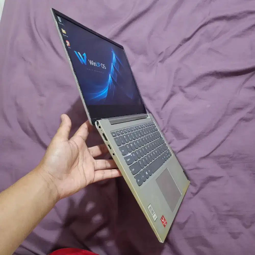 Lenovo Ideapad Ryzen 3 3200u 512GB ssd nvme 8gb ram