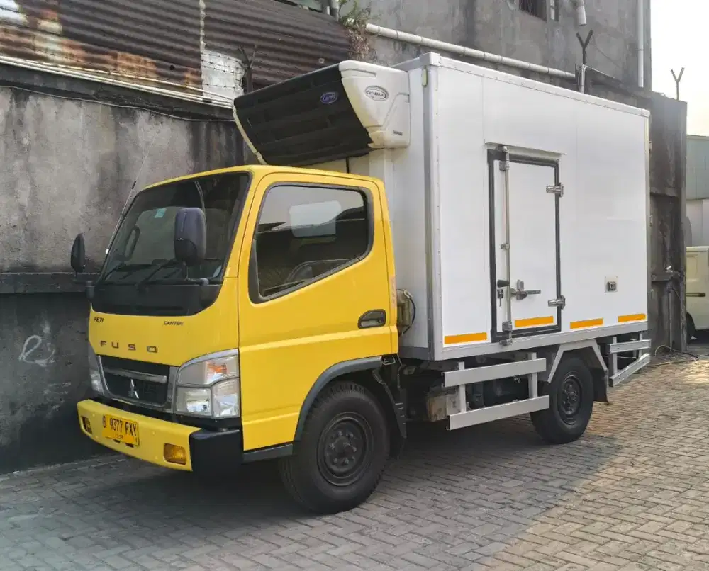 Mitsubishi coltdiesel engkel FE 71 box Frozen reefer 2023 cde 4 ban