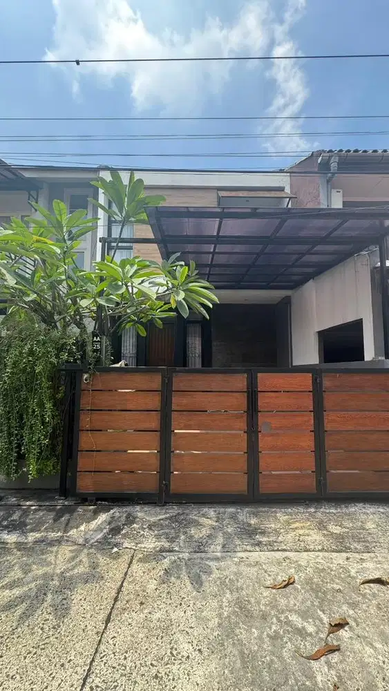 Jual Rumah Terawat Semi Furnished