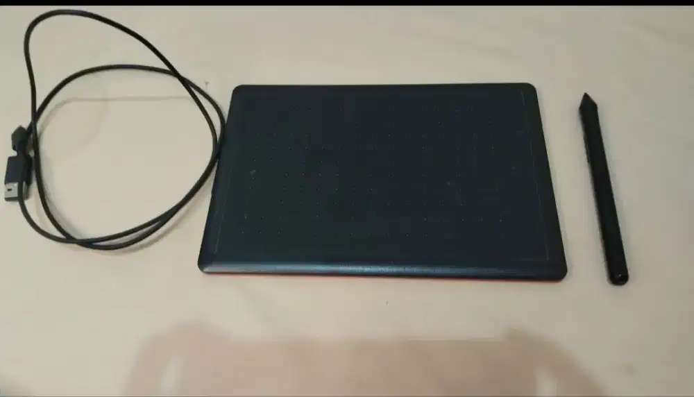 One by Wacom model CTL-472 murah