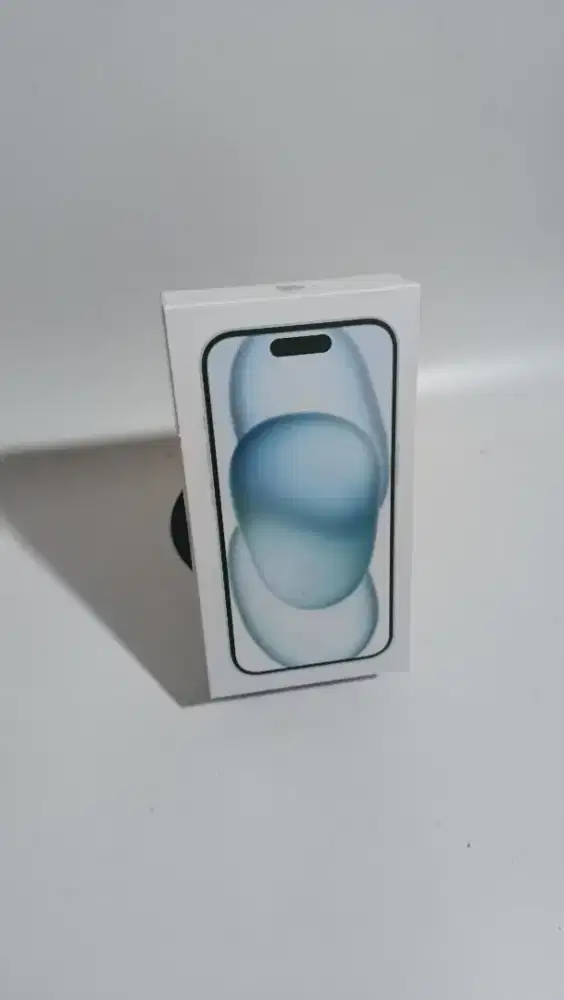 Apple iPhone 15 biru tuker tambah