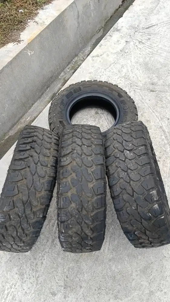 Jual ban R14 MT spt baru kondisi 95%