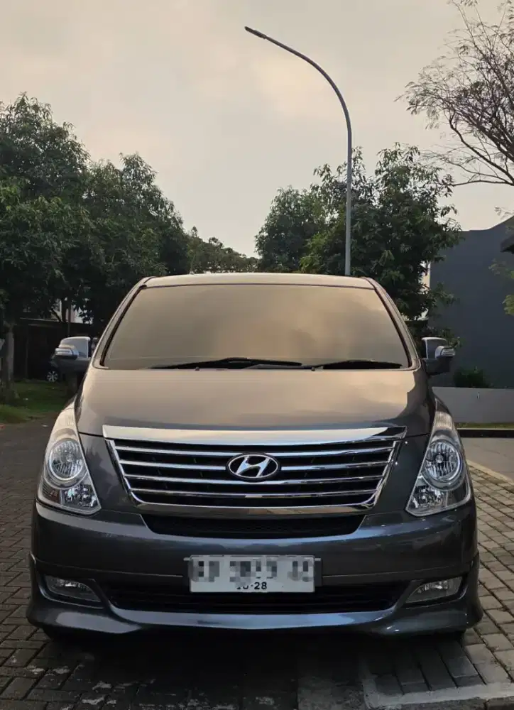 Hyundai H1 2011 XG Pakai Dari Baru