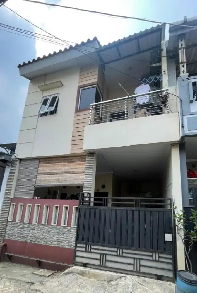 Dijual Rumah tinggal 2 Lantai Full
