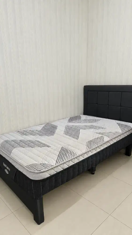 Kasur Comforta Star Family Twin Bed + Bedframe – Kondisi Bagus