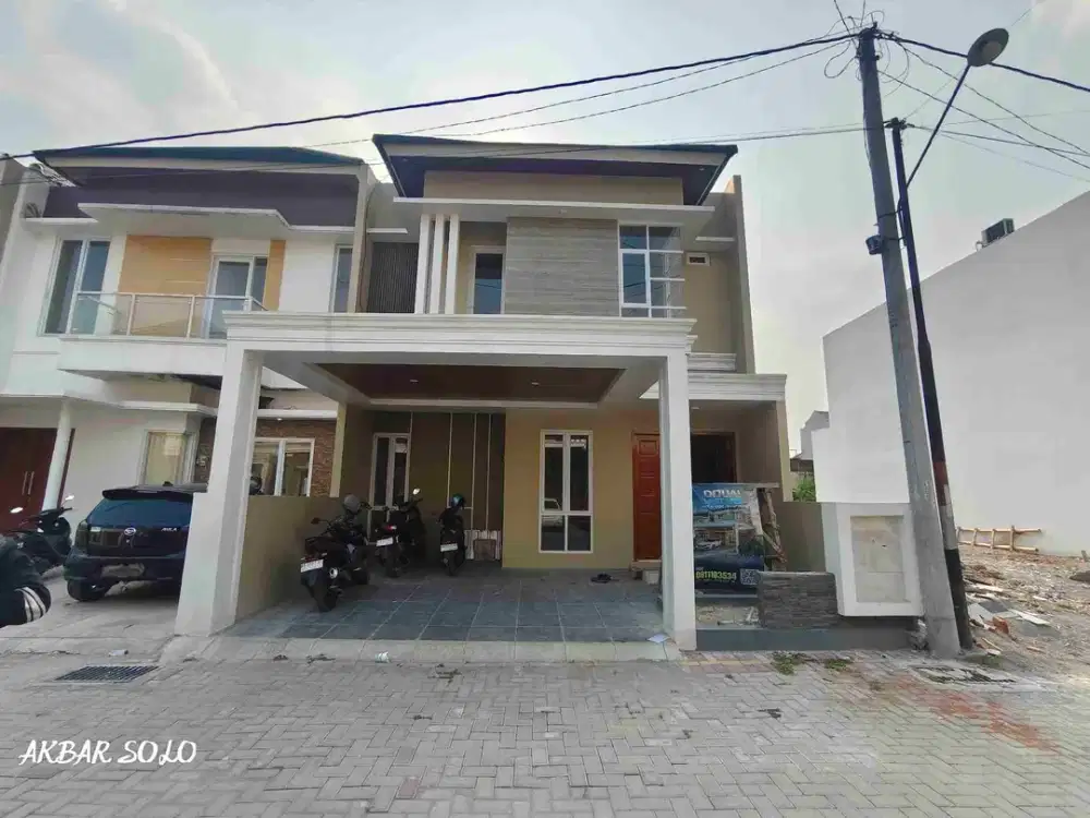 rumah baru colomadu dekat jln raya