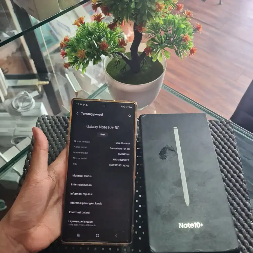 Samsung Galaxy Note 10+ 5G Fullset WiFi Only – RAM 12GB Storage 256GB