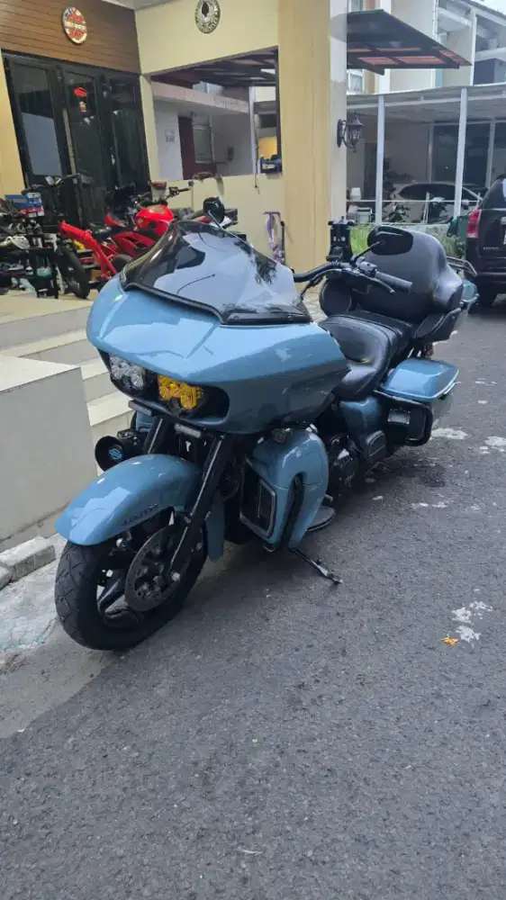 Road Glide Limited M8 114ci Tahun VIN. 2024 Odo 2 Rb HEDON AKSESORIS