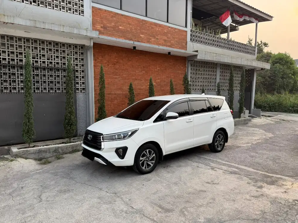 Cash - Innova V 2.4 AT diesel 2021 Captain seat