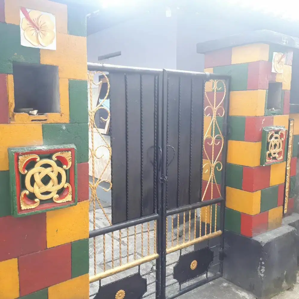 Kamar kos khusus pria lajang belum menikah