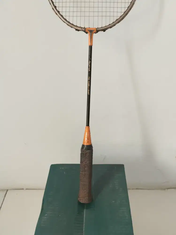 Raket vintage legendaris Yonex Carbonex 8500 O