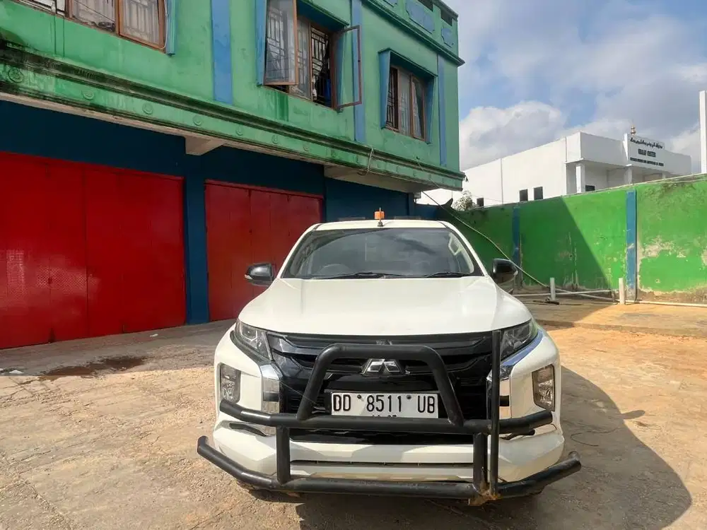 Jual Mobil Bekas Mitsubishi Triton 2.4L Double Cabin GLS 4X4 M/T