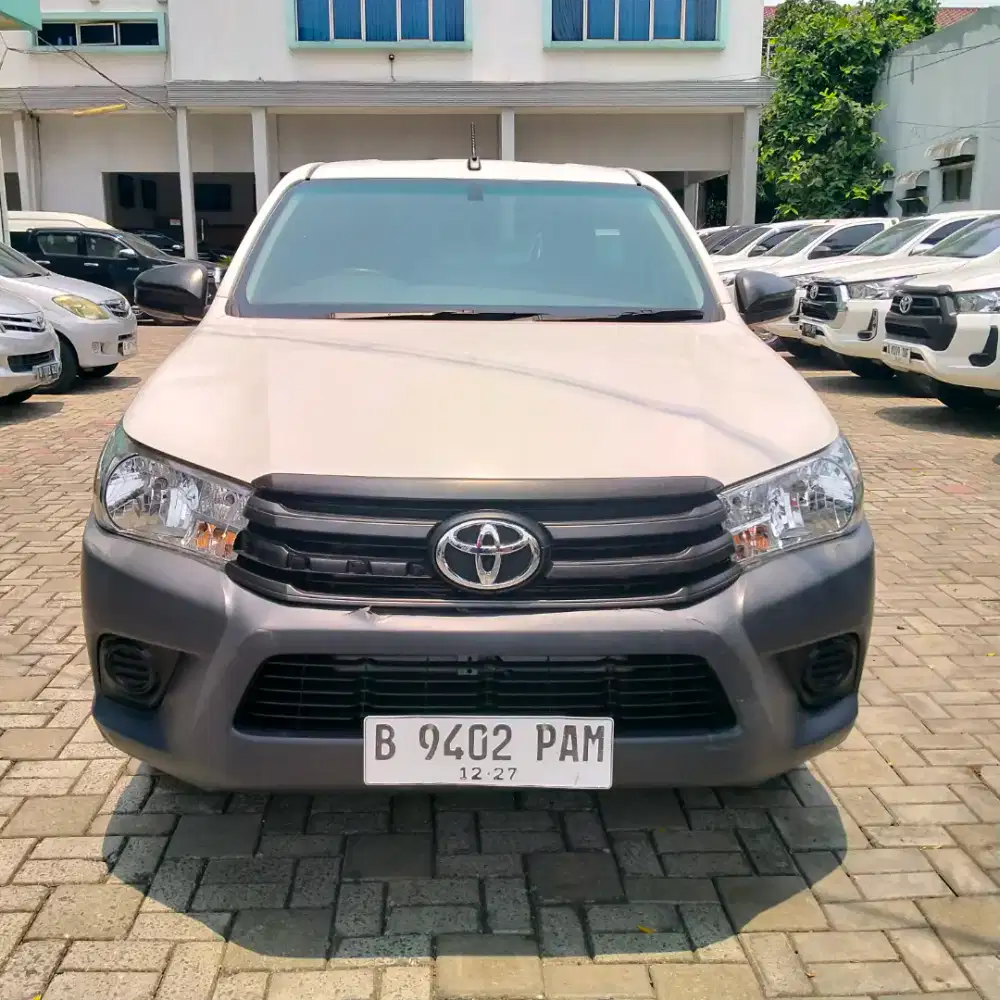 TOYOTA HILUX PICK UP 2.4 4X2 MT 2022