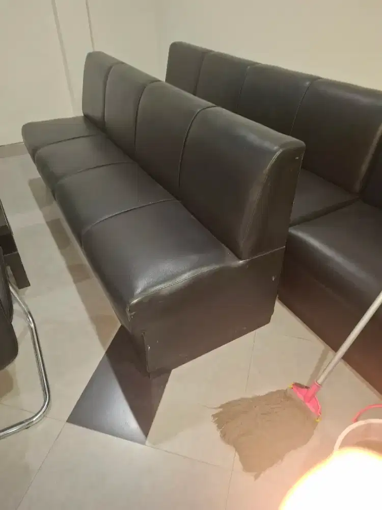 Kursi sofa tunggu