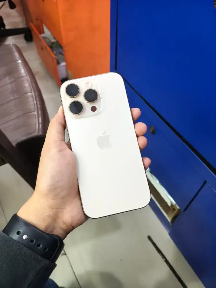 Seken Iphone 16 Pro 128gb ibox Garansi Off