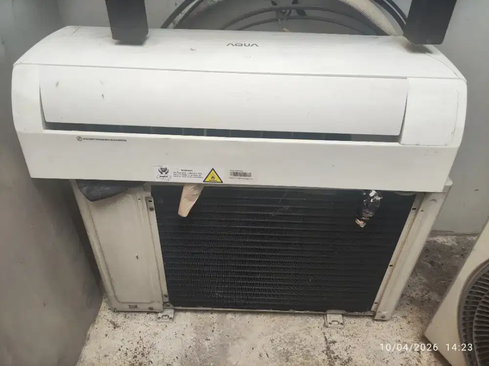 AC Aqua  1/2pk indoor dan outdoor